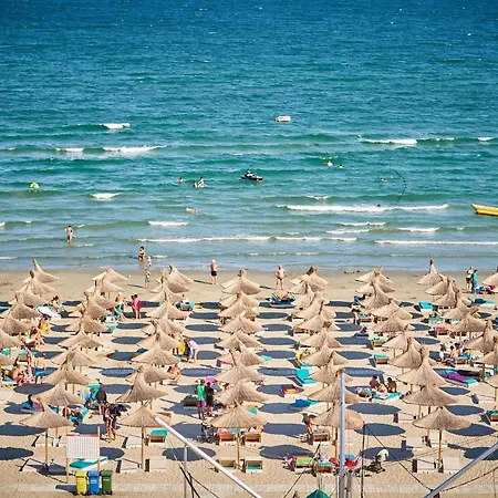 Orange Summer Pools * Mamaia