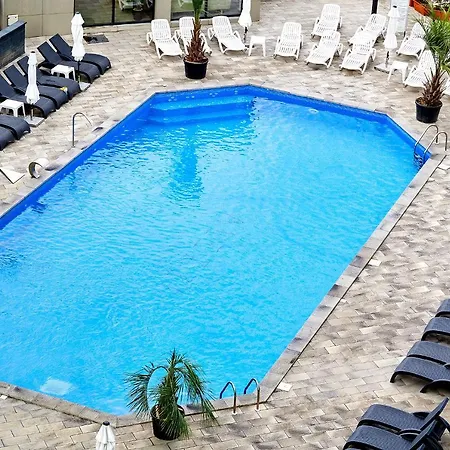 Orange Summer Pools * Mamaia